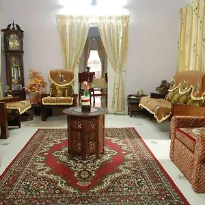 Hotel Coconut Creek Homestay