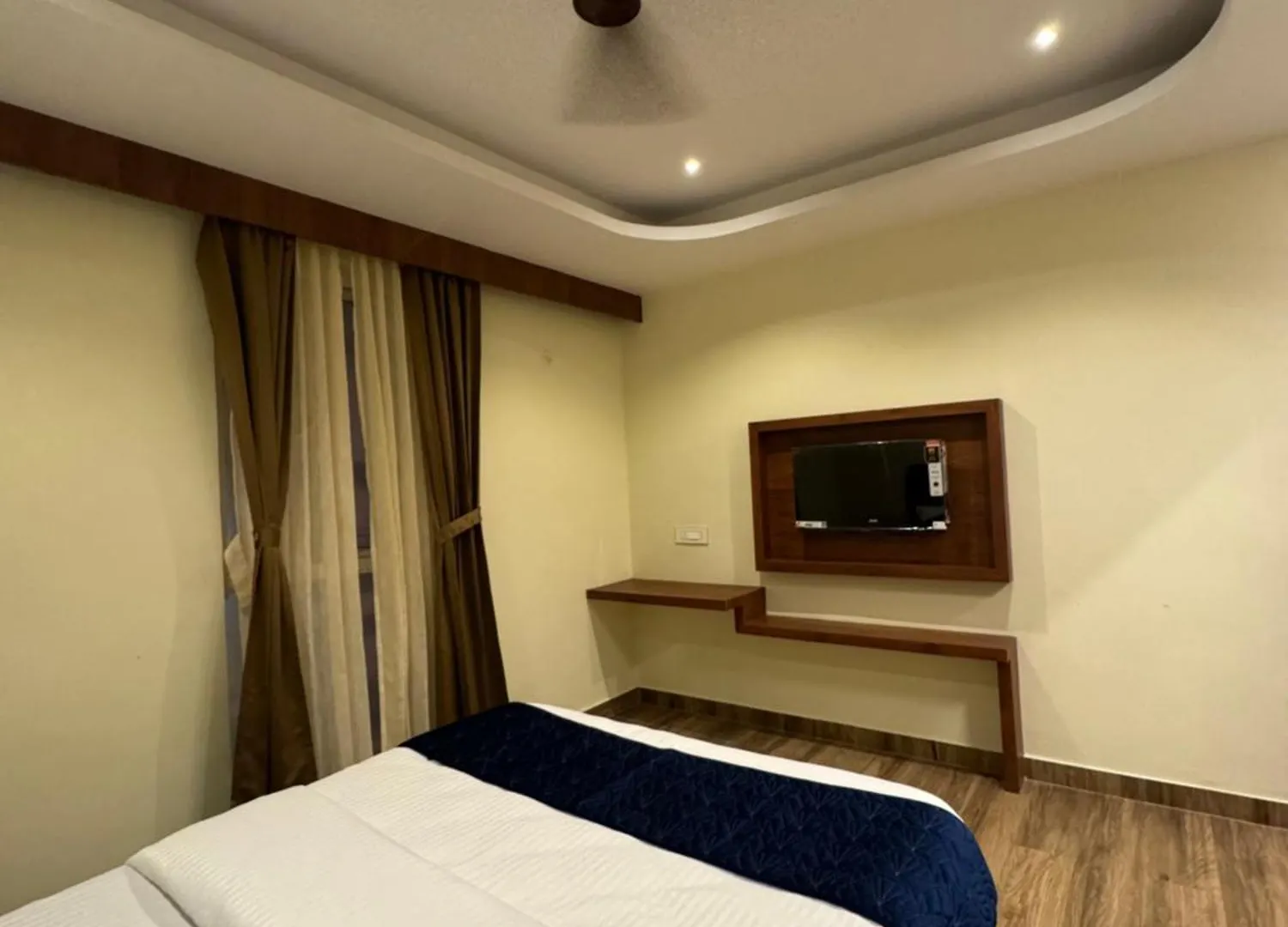 S K Legacy Hotel Maisúr